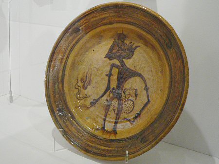 Huge slipware charger