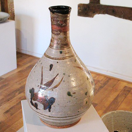 Korean bottle vase with iron and manganese decoration