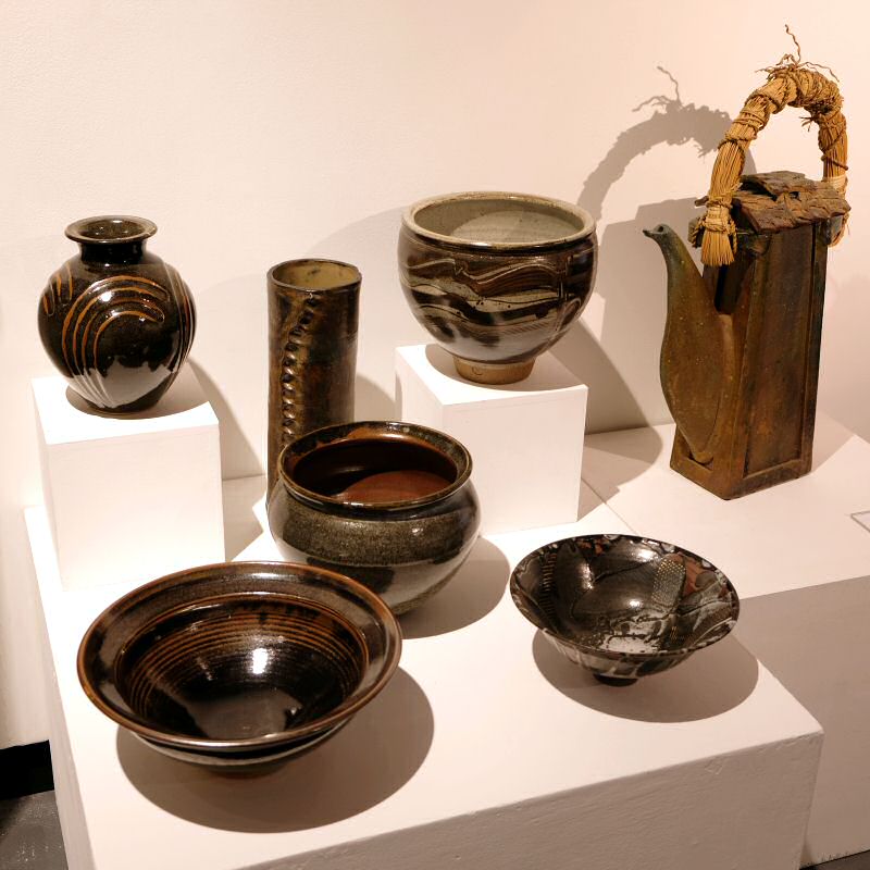 Christine Halstead pots