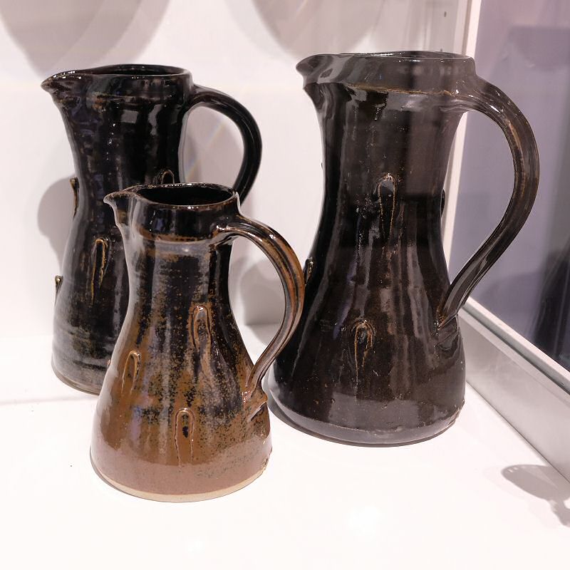  Jeremy Leach jugs