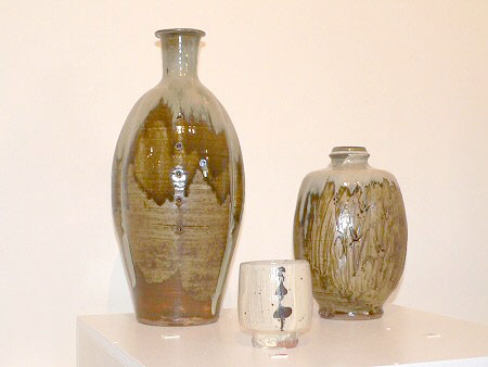 Granite and ash glazed bottle vase, hakeme glazed yunomi and bottle vase with engraved barley decoration