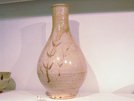 Korean bottle with engraved decoration