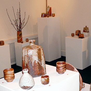 Exhibition pots