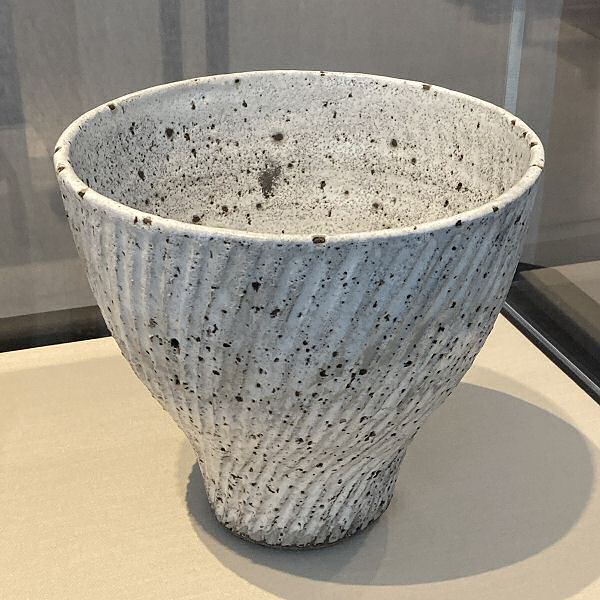 Lucie Rie - Fluted deep bowl, 1956