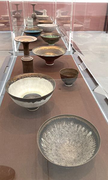 Lucie Rie - Exhibition pots