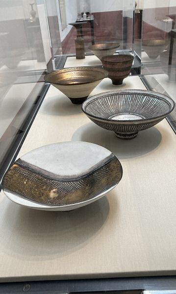 Lucie Rie - Exhibition pots