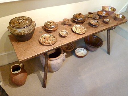 Elijah Comfort pots on the cheese bench