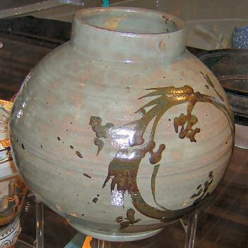 Shoji Hamada globular vase