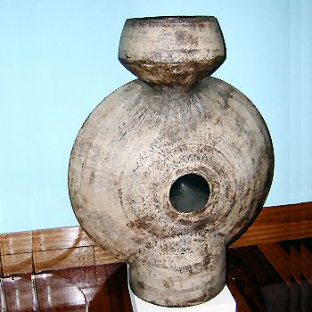Hans Coper - huge pot