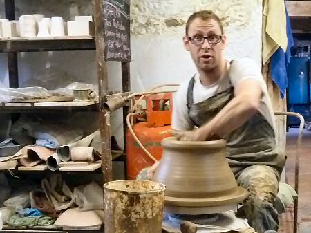 Adam Keeling - Flowerpot, engaging with the audience