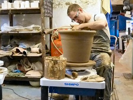 Adam Keeling - Flowerpot, finishing off the rim