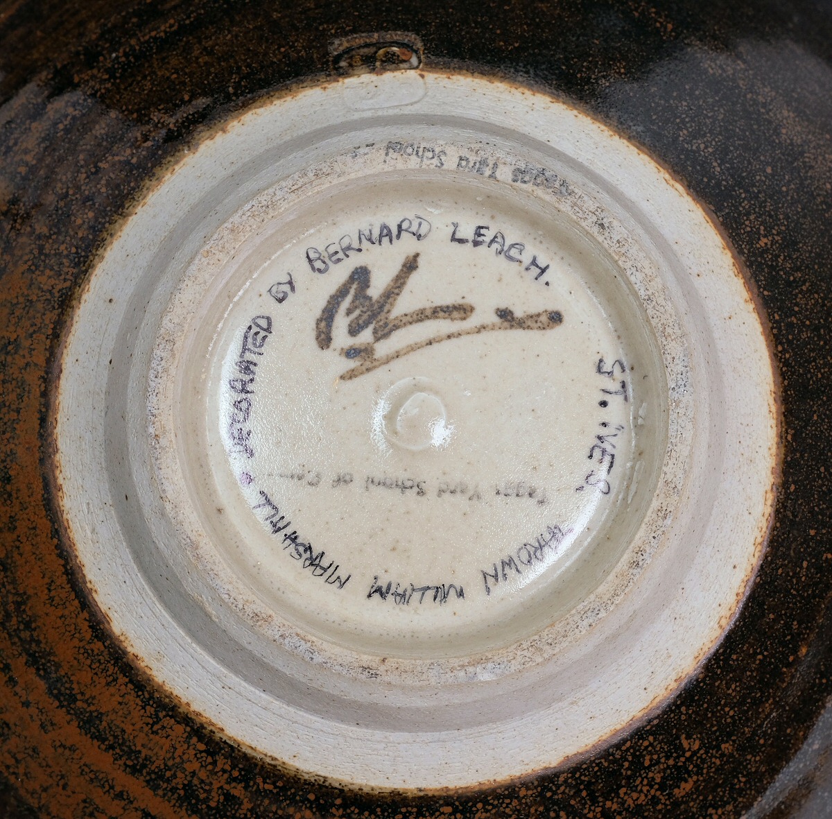 Bernard Leach - Fritillary bowl