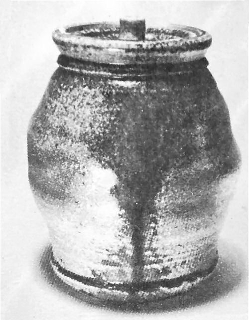 Lidded jar, 16cm