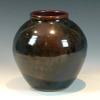 Globular vase, 19cm tall