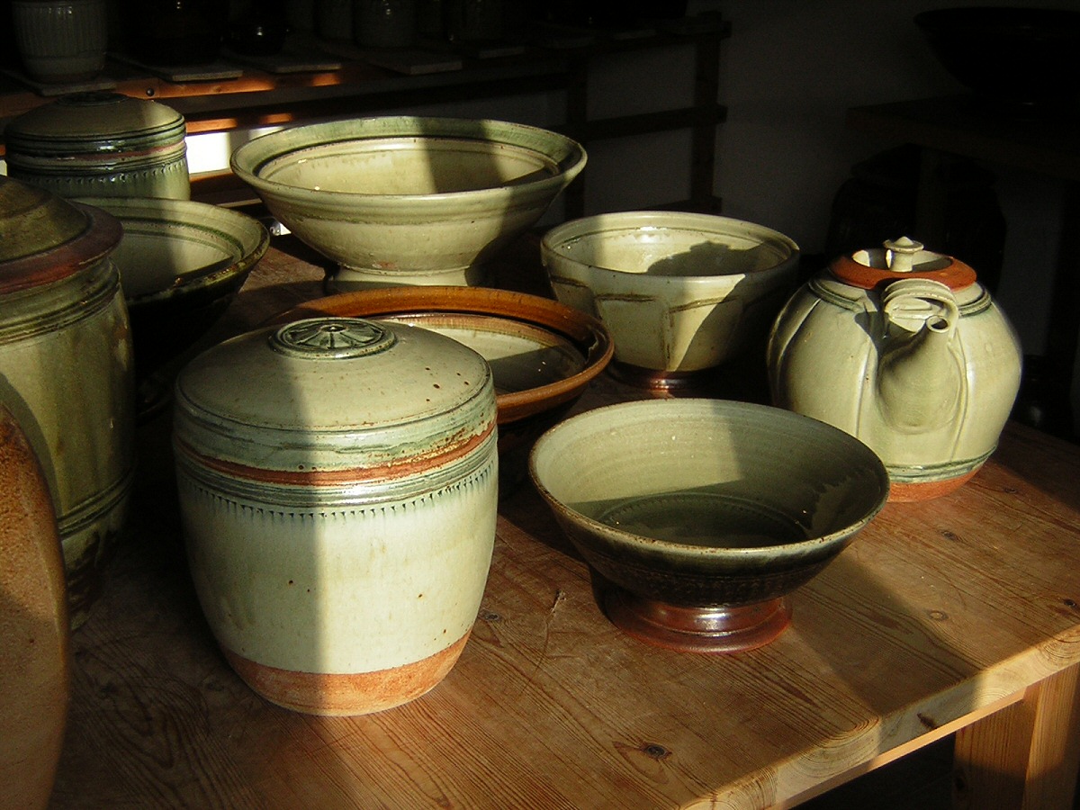 Pots in Richard Batterham's showroom, 2005