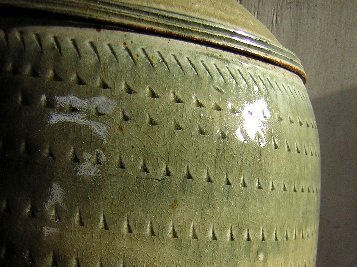 Richard Batterham - Chatter marks on the side of a large vase