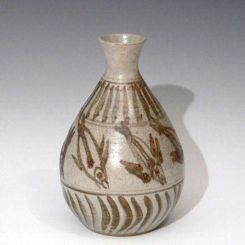 Ursula Mommens bottle vase