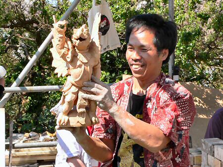 Ponimin M Hum, sculpture fresh from the kiln