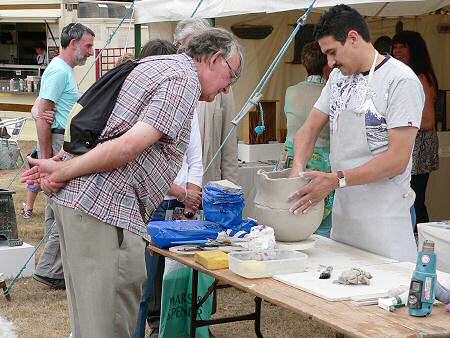 Ashraf Hanna demonstrating