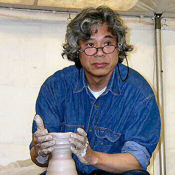 Ken Matsuzaki forming a yunomi
