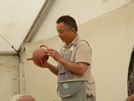 John Jelfs demonstrating