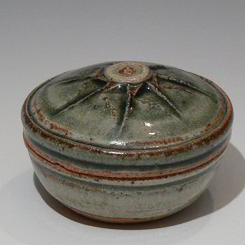 Small ash glazed box.