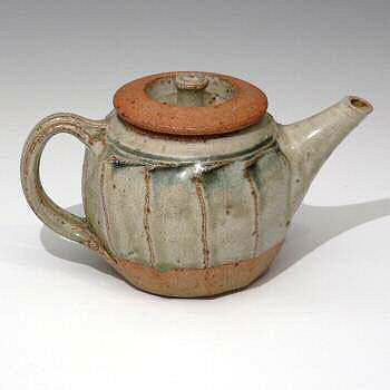 Small facetted tea pot
