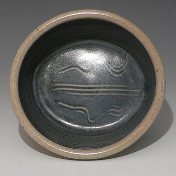 Eddie Hopkins Pie Dish