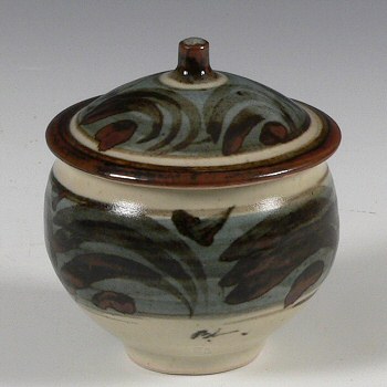 Bernard Leach - Lidded jar