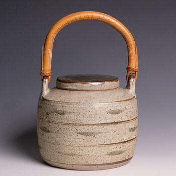 David Leach Lowerdown Pottery biscuit Barrel