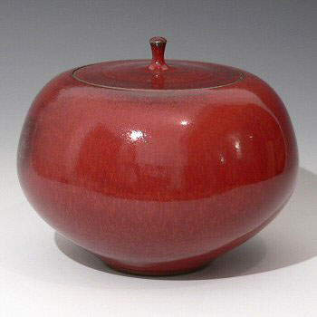 Peter Sparrey lidded jar