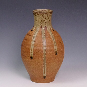 Peter Swanson - Vase