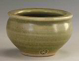 Open porcelain salt pot