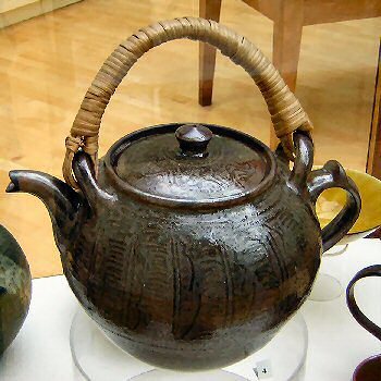 Michael Cardew teapot