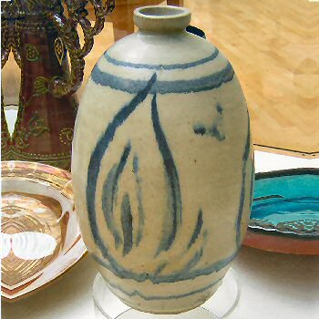 Katharine Pleydell-Bouverie stoneware vase
