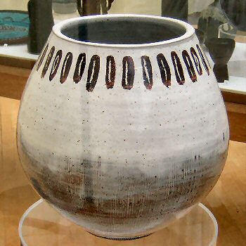 Hans Coper vase