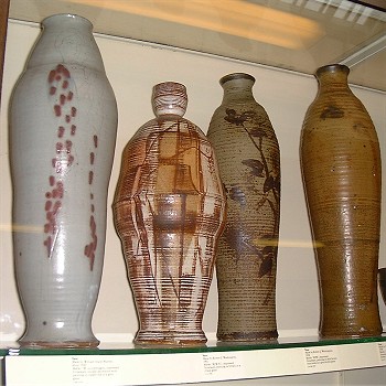 William Staite Murray pots