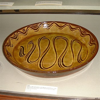 Michael Cardew slip trailed dish