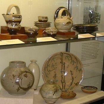 Shoji Hamada pots