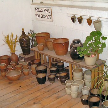 Showroom pots